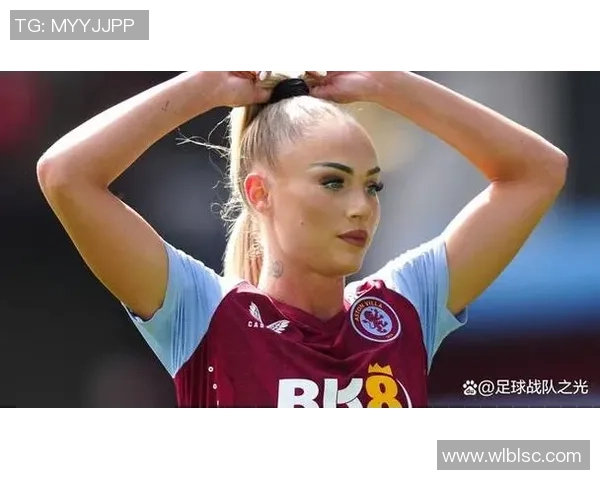 足球明星妻子们的风采展示与生活点滴分享 足球明星妻子们的风采展示与生活点滴分享