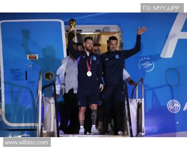 足球明星眼神中的故事与沧桑岁月的深刻解读视频分享 足球明星眼神中的故事与沧桑岁月的深刻解读视频分享